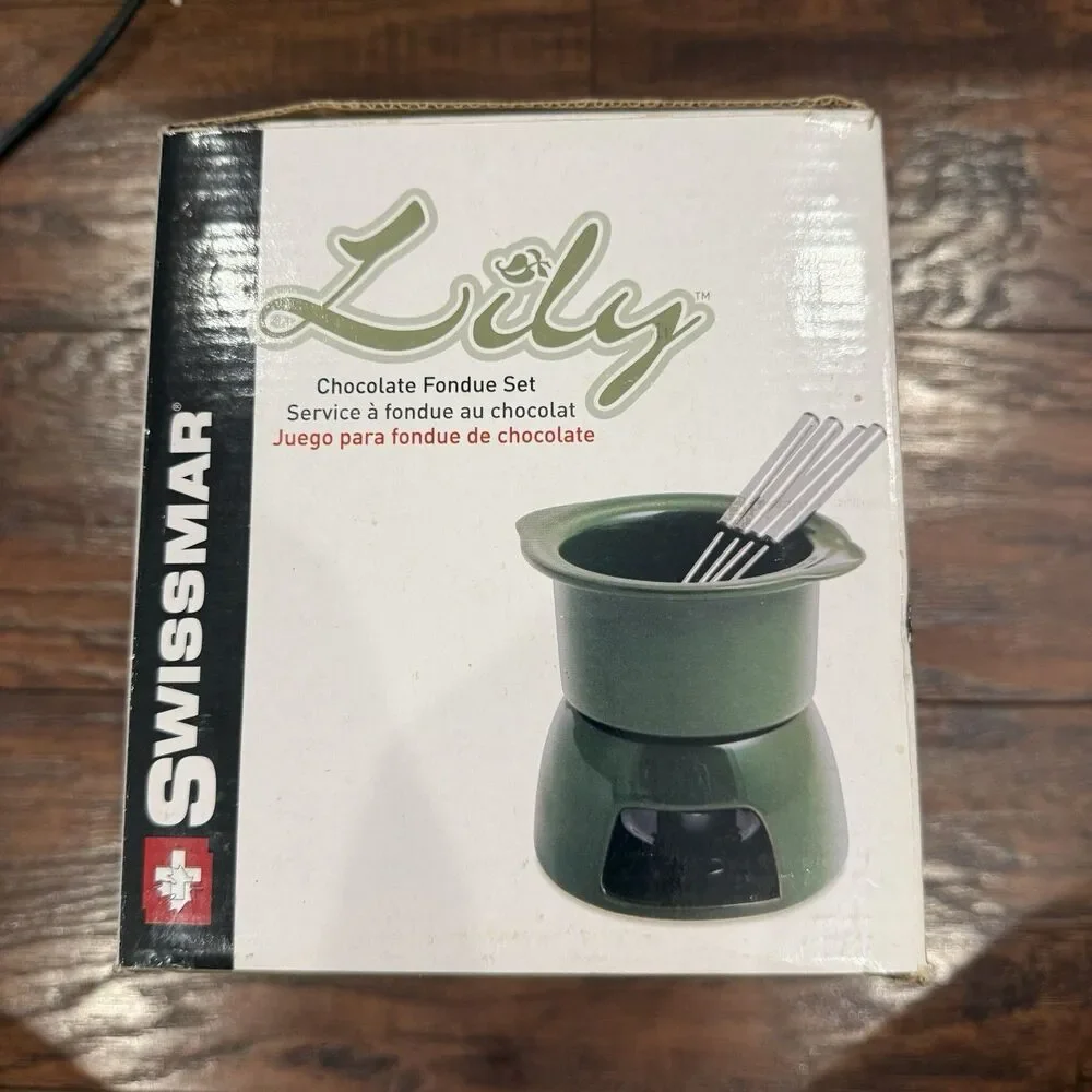 Swissmar Lily Chocolate Fondue Set Green Ceramic Pot Base 4 Forks Tea Light, D6